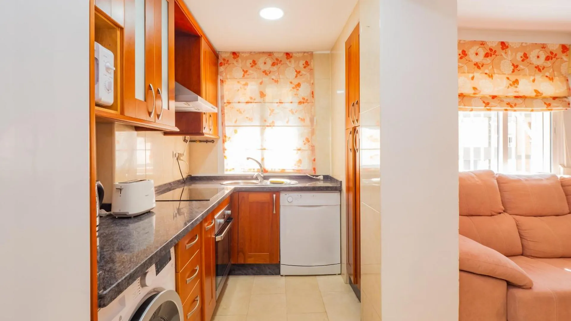 Cubo'S Tejares Malaga Apartment 0*,  Spanyolország